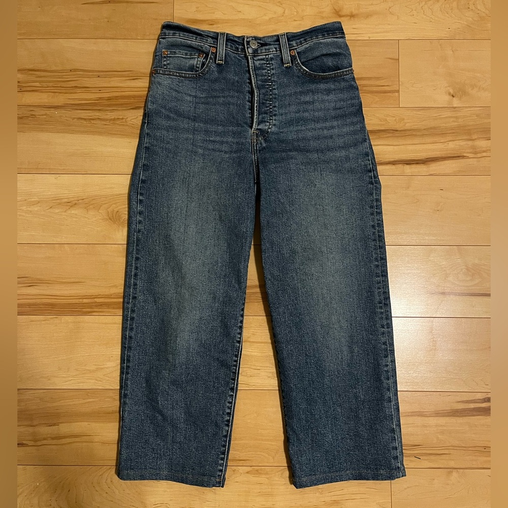 Levi’s Ribcage Straight Ankle Jeans *altered hem*
